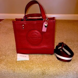 **FINAL PRICE **Coach Field Tote 22